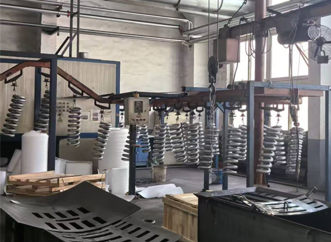 大型弹簧涂装，为何水性浸涂漆更靠谱